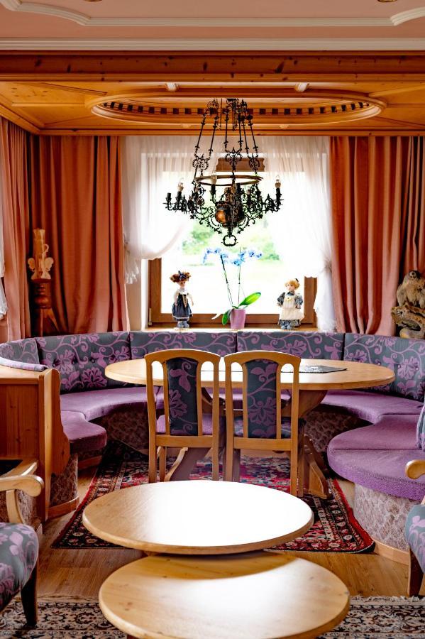 Hotel Christoffel นีเดอเรา ภายนอก รูปภาพ