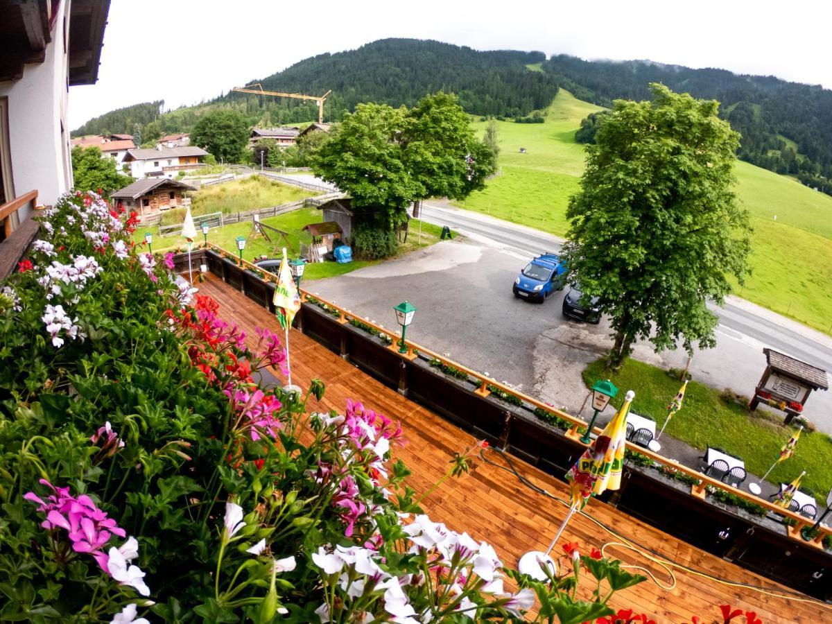 Hotel Christoffel นีเดอเรา ภายนอก รูปภาพ
